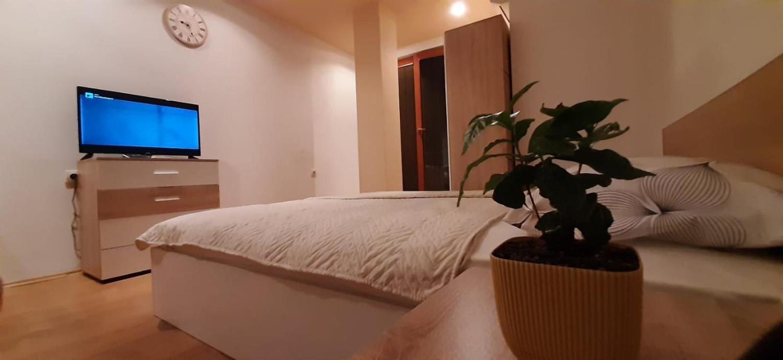 Apartment Riki 3 Near Bus Station Ochryda Pokój zdjęcie